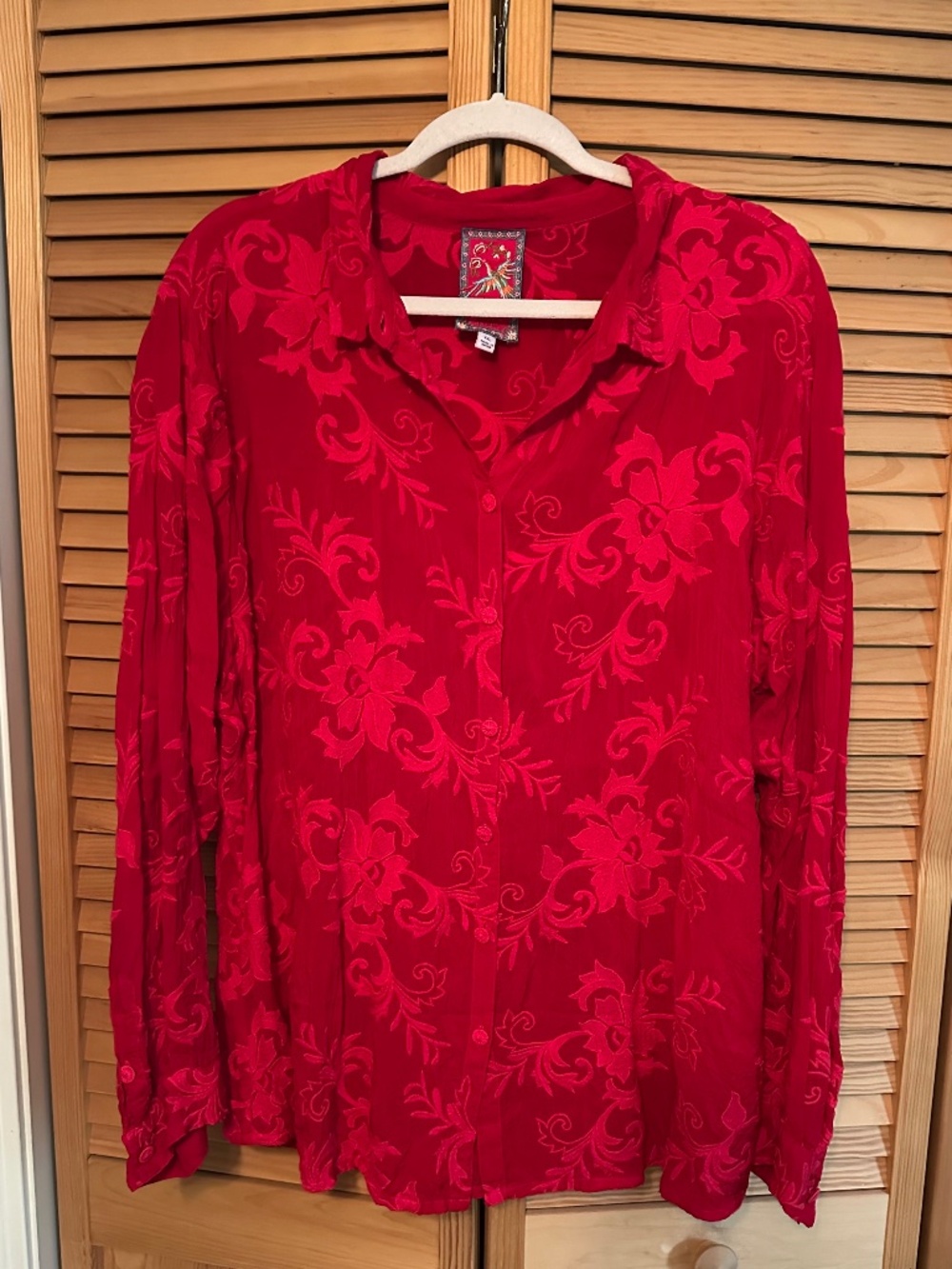 LN JOHNNY WAS RED EMBROIDERED BUTTON UP SZ XXL
